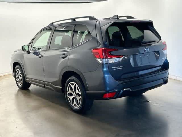 Used 2020 Subaru Forester Premium AWD/4WD image 32