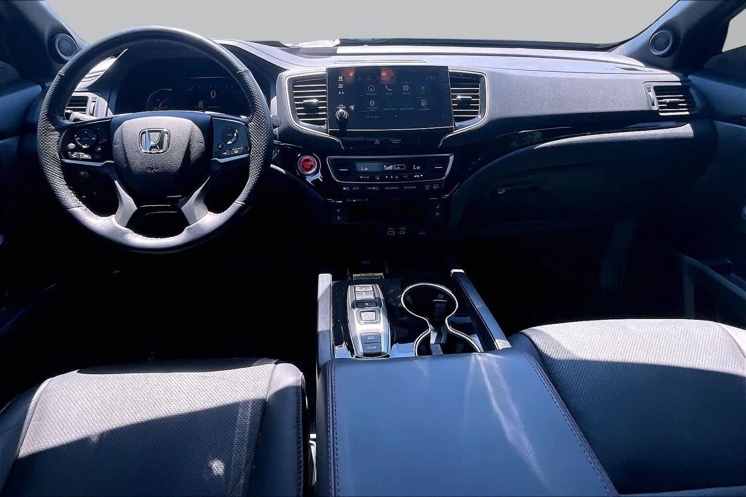 Certified 2024 Honda Passport Black Edition image 49