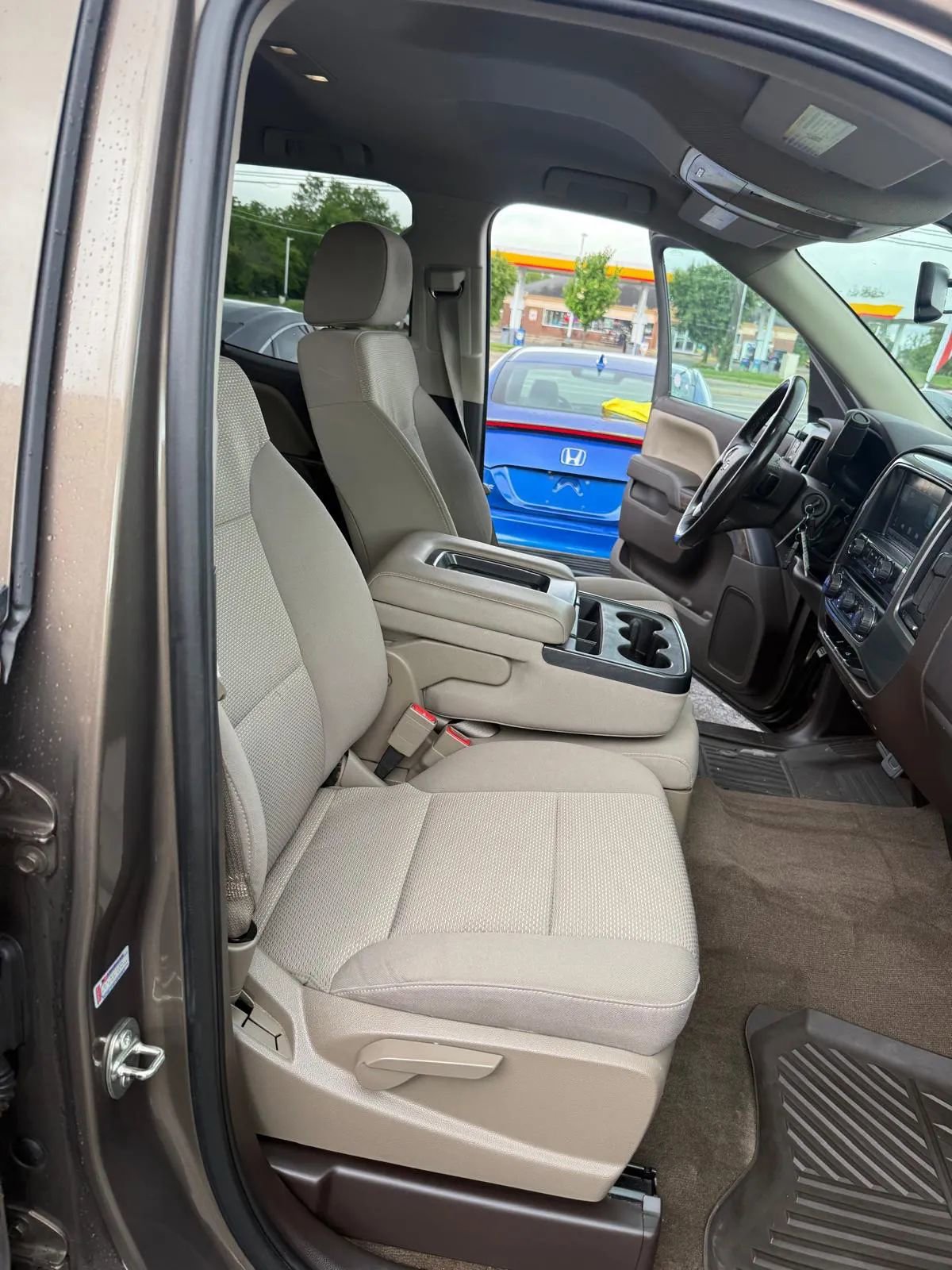 Used 2015 Chevrolet Silverado 1500 LT AWD/4WD image 21
