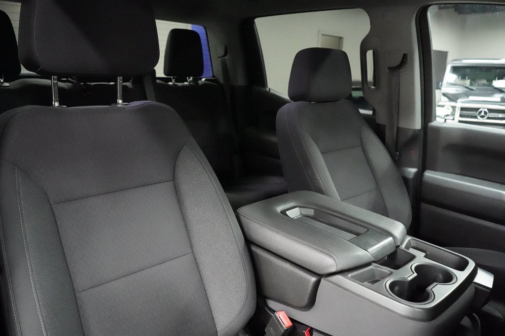 Used 2022 Chevrolet Silverado 1500 Custom w/ LPO, Blackout Package RWD image 22