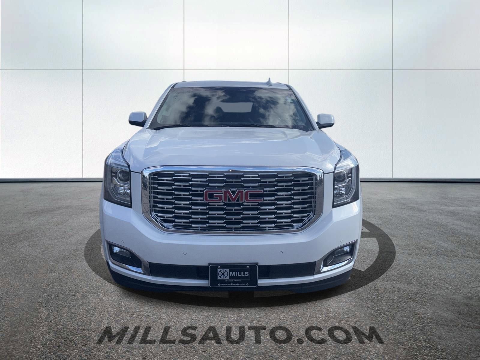 Used 2019 GMC Yukon Denali w/ Denali Ultimate Package image 2