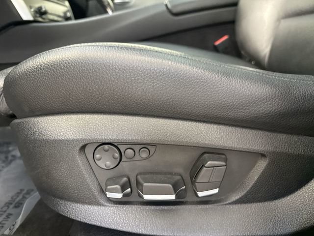 Used 2013 BMW 550i Gran Turismo xDrive image 21