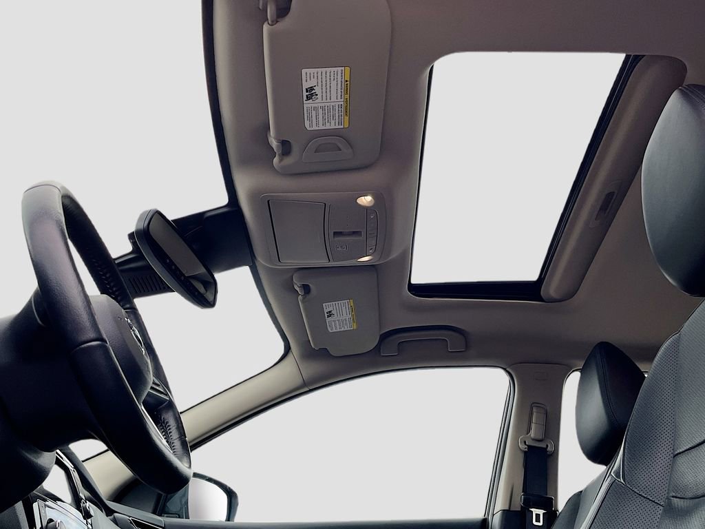 Used 2022 Nissan Rogue Sport SL w/ Premium Package image 21