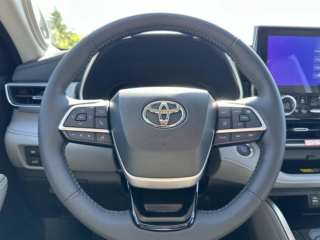 New 2026 Toyota Highlander Platinum AWD/4WD image 21