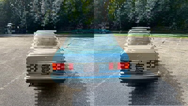 Used 1991 Mercedes-Benz 300 SE image 8