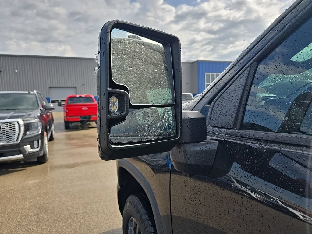 Used 2025 Chevrolet Silverado 2500 LT w/ Trail Boss Package AWD/4WD image 7