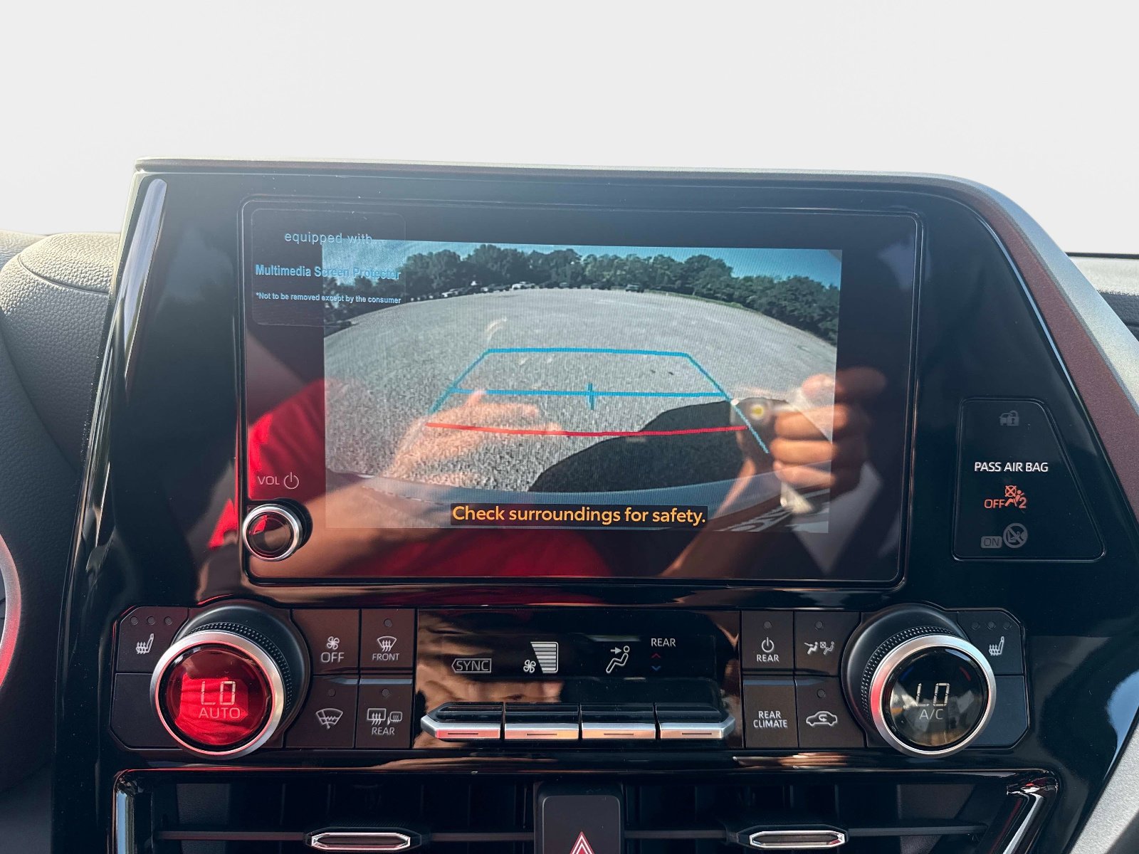 New 2026 Toyota Highlander XLE image 22