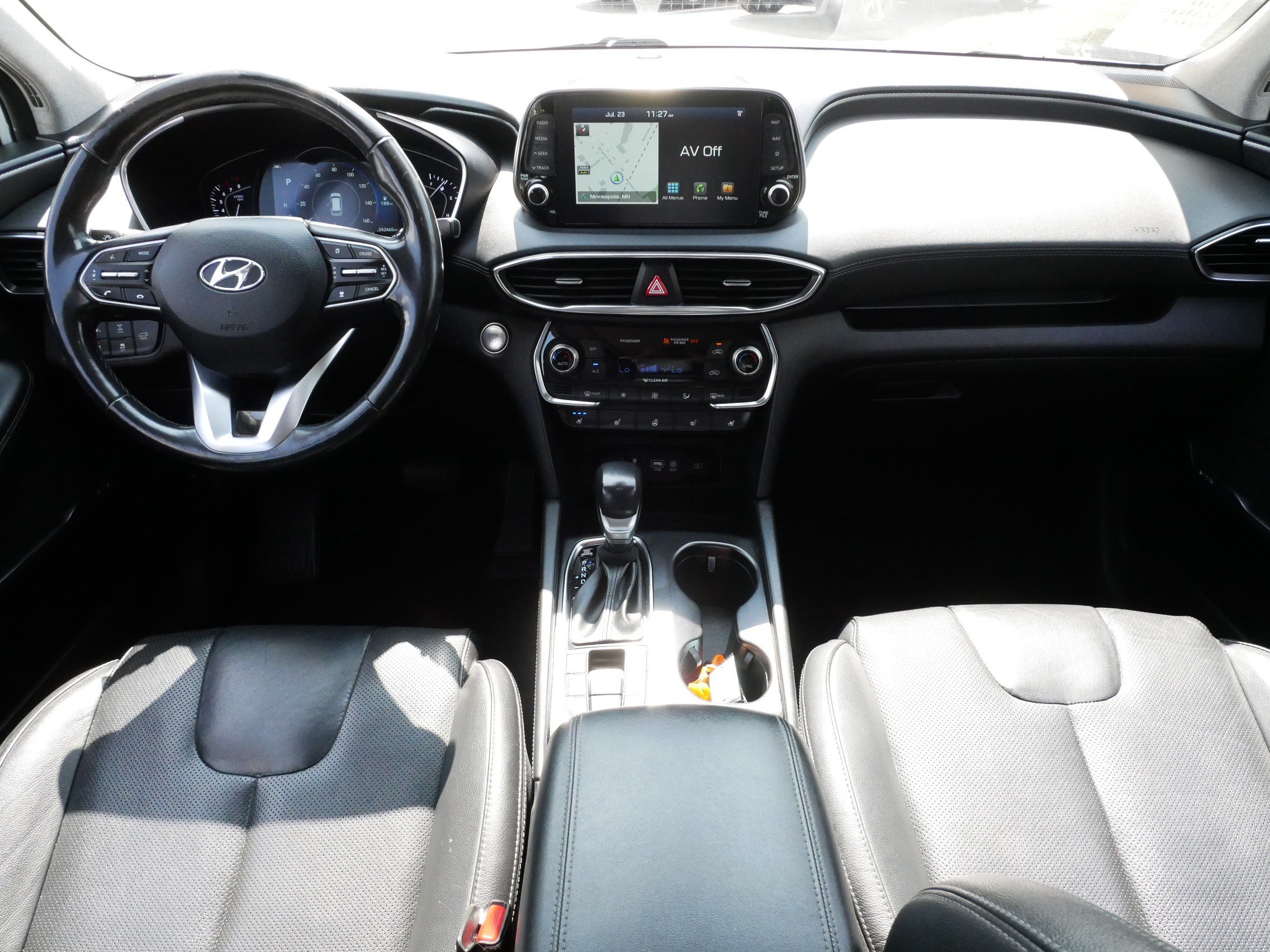 Used 2019 Hyundai Santa Fe AWD image 10
