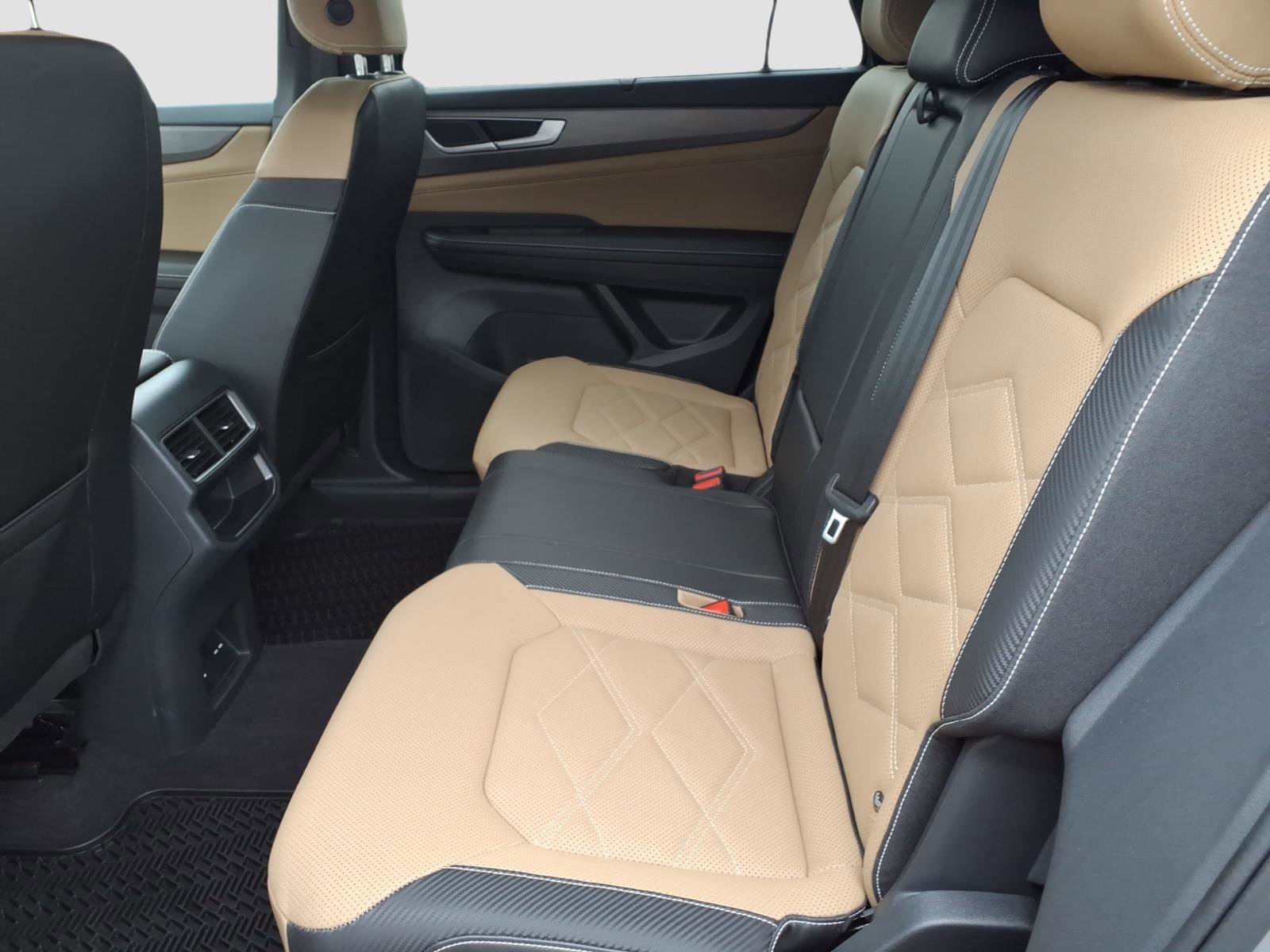 Used 2024 Volkswagen Atlas Cross Sport SE image 14