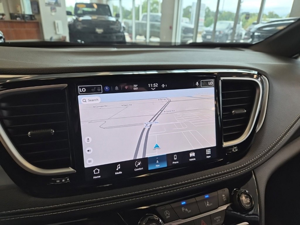 New 2026 Chrysler Pacifica Limited w/ S Appearance Package image 38