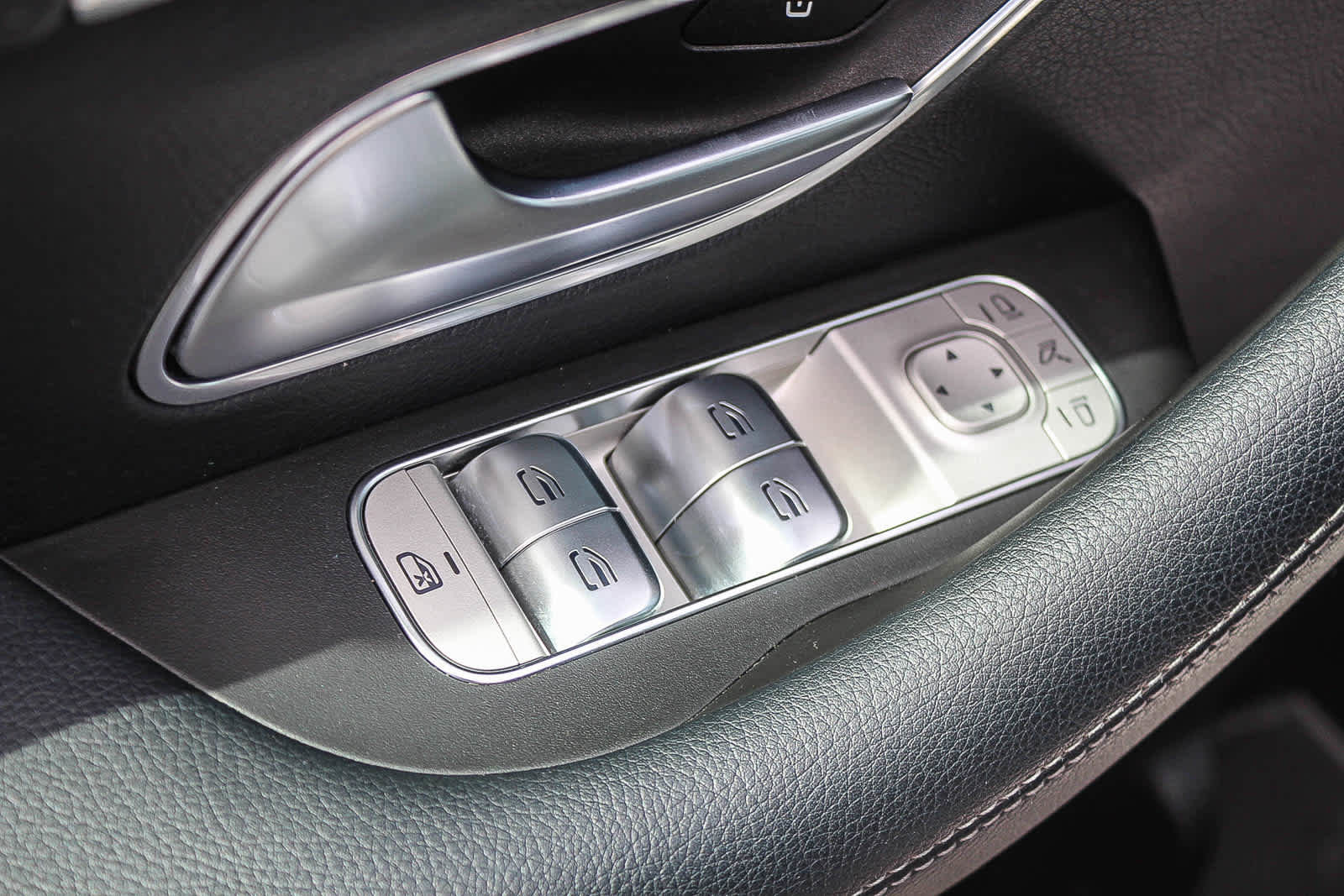 Used 2022 Mercedes-Benz GLE 350 4MATIC image 20