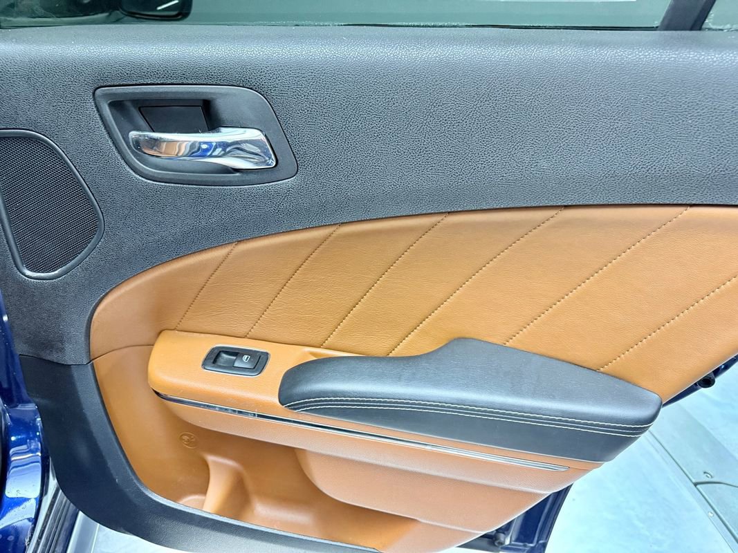 Used 2015 Dodge Charger SRT Hellcat w/ Harman/Kardon Audio Group image 18