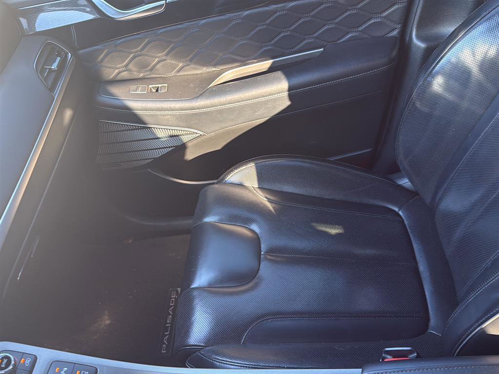 Used 2020 Hyundai Palisade Limited image 8