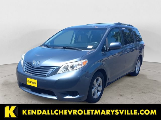 Used 2017 Toyota Sienna LE FWD image 1
