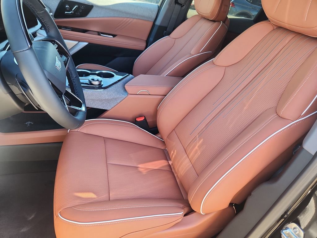 New 2025 Cadillac Optiq Sport 2 image 9