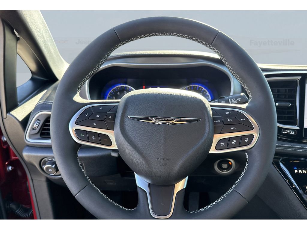 New 2026 Chrysler Pacifica Select image 12