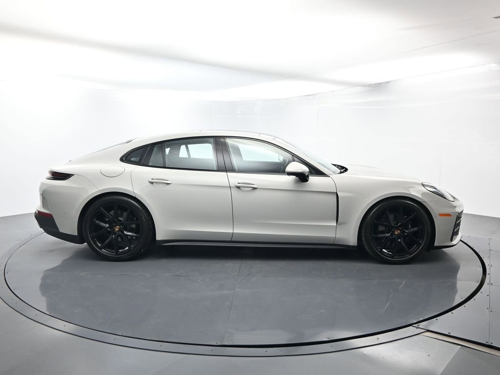 Certified 2025 Porsche Panamera image 16