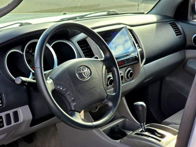 Used 2005 Toyota Tacoma 4x4 Double Cab image 11