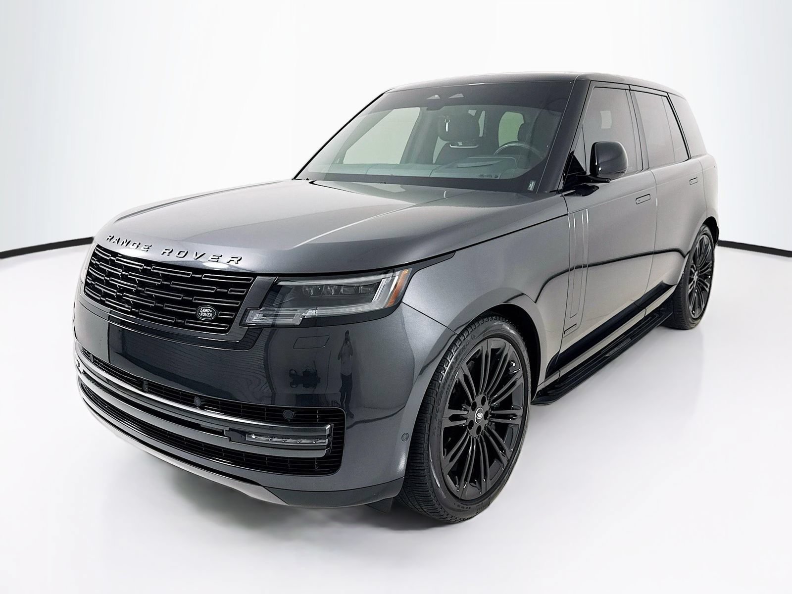 Used 2024 Land Rover Range Rover Autobiography AWD/4WD image 3