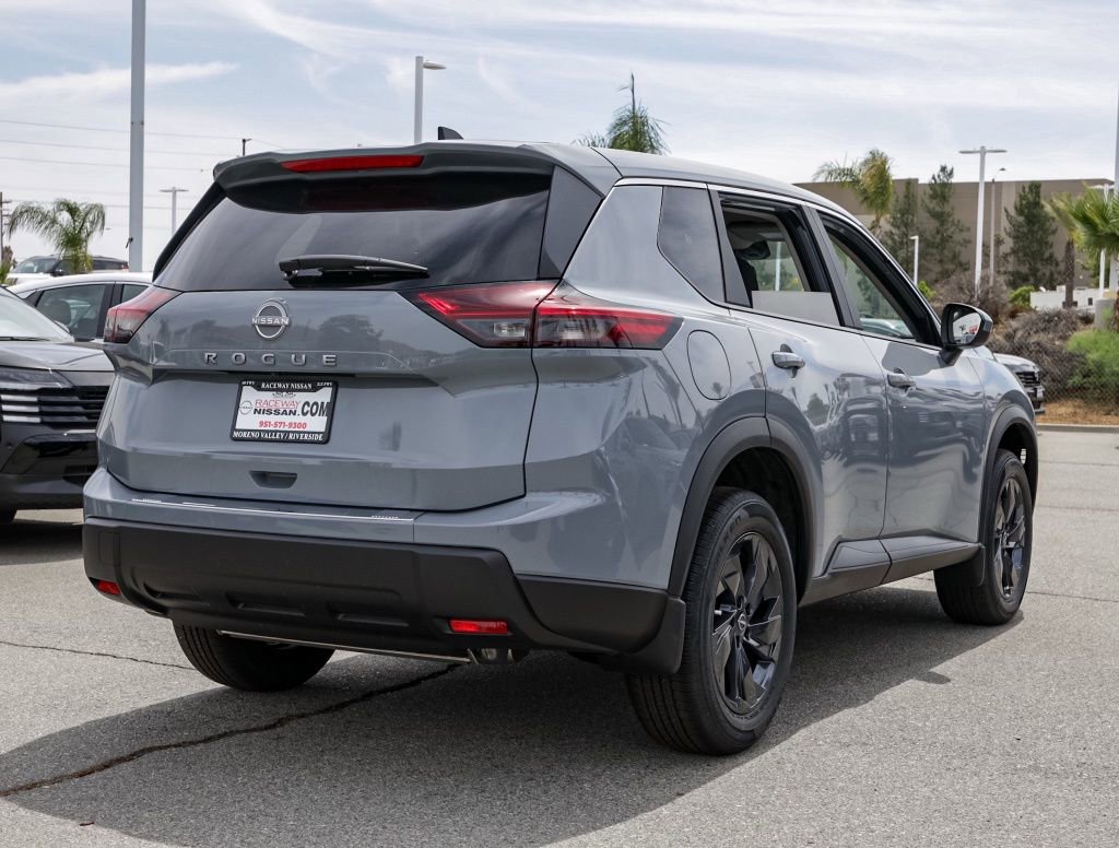New 2026 Nissan Rogue SV FWD image 4