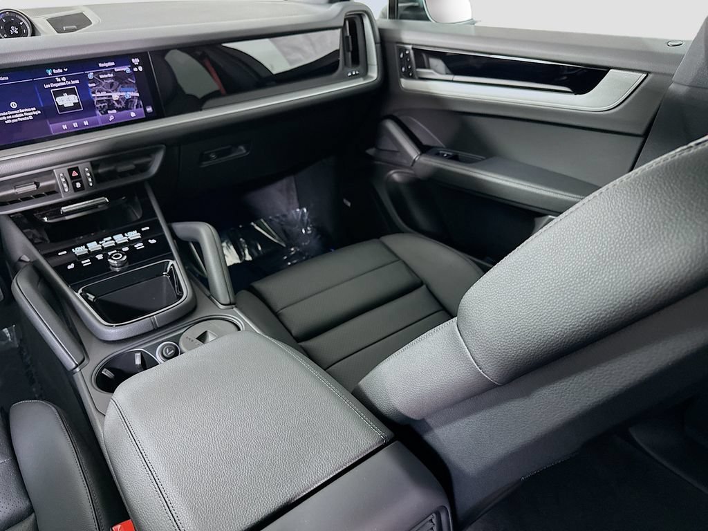 New 2026 Porsche Cayenne AWD/4WD image 26