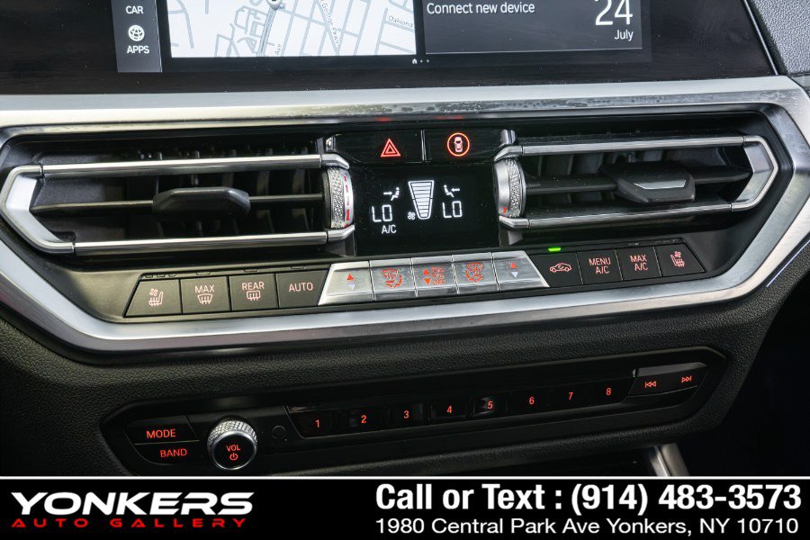 Used 2021 BMW M4 Competition w/ M Carbon Exterior Package RWD image 36