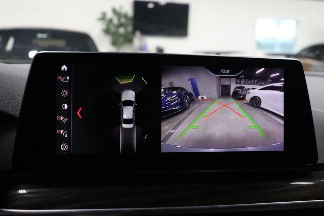 Used 2019 BMW 540i w/ Executive Package RWD image 36