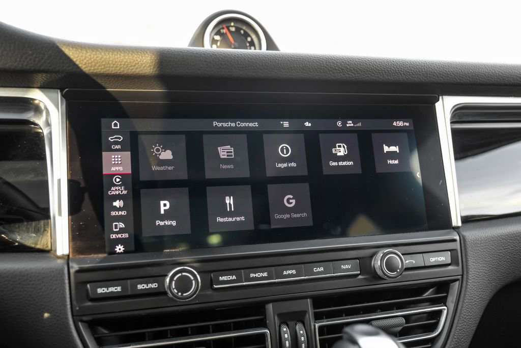 Used 2020 Porsche Macan image 31