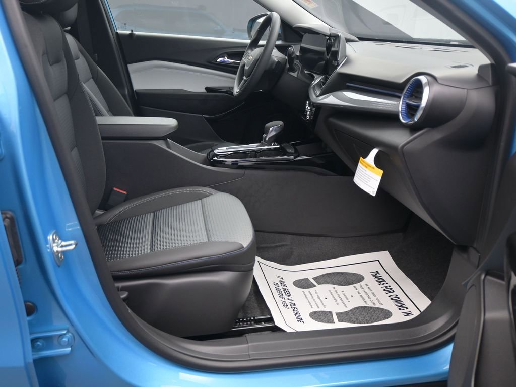 New 2026 Chevrolet Trax LT image 10