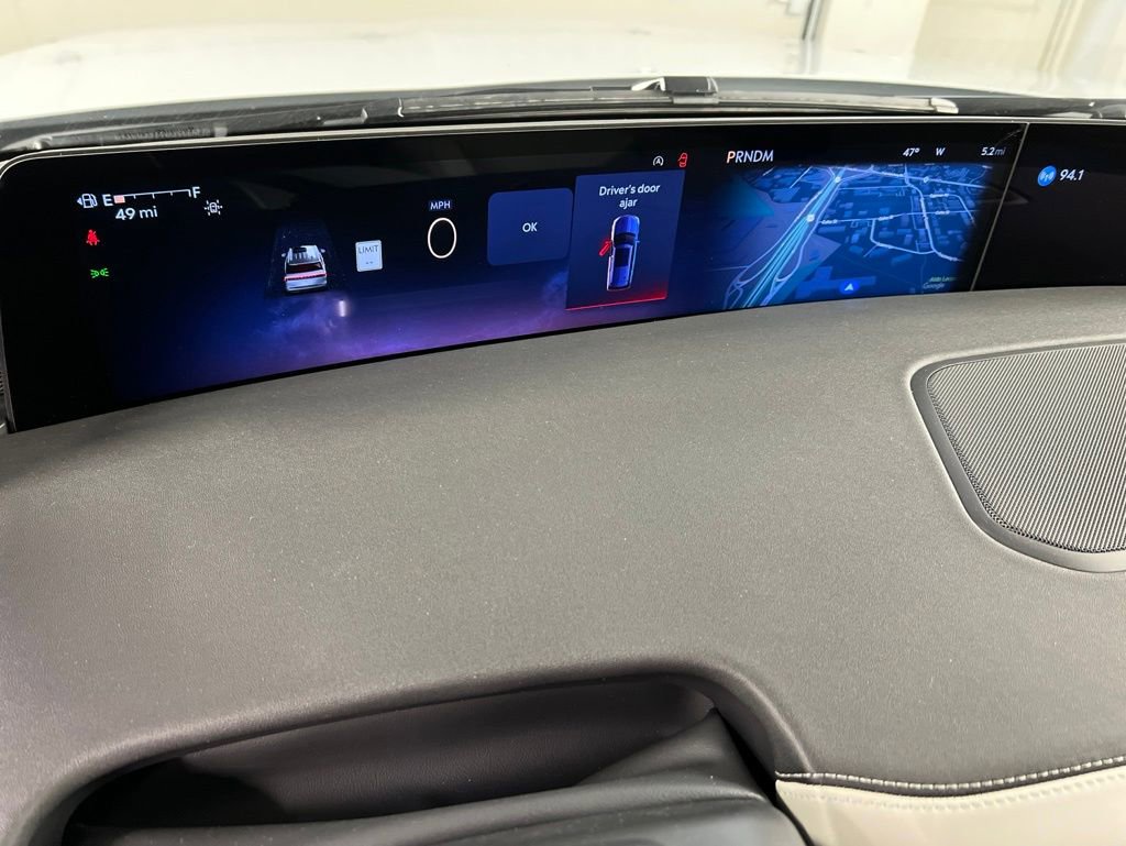 New 2026 Lincoln Navigator Reserve AWD/4WD image 24