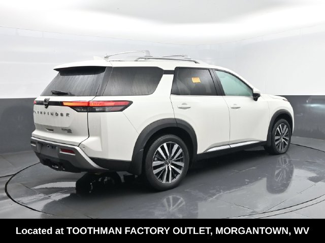 Used 2022 Nissan Pathfinder Platinum w/ Cargo Package AWD/4WD image 27