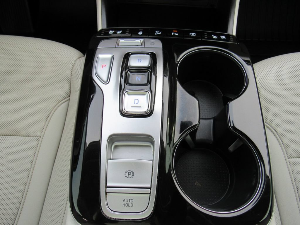 Certified 2022 Hyundai Tucson Limited FWD image 25