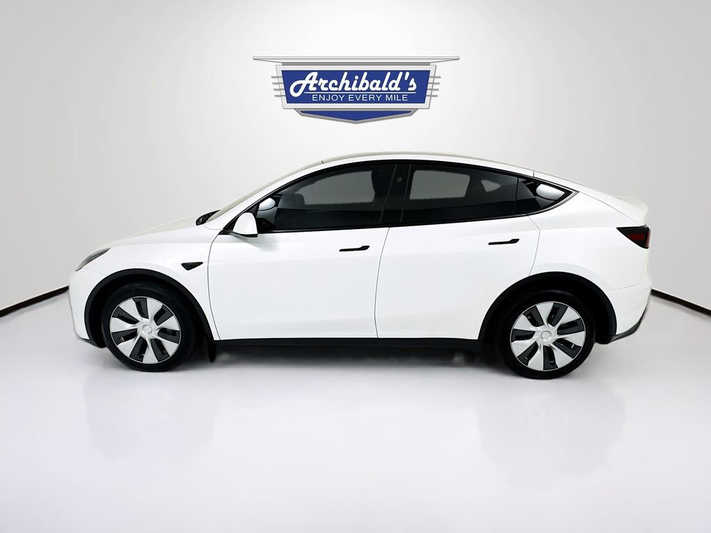 Used 2024 Tesla Model Y Long Range AWD/4WD image 4