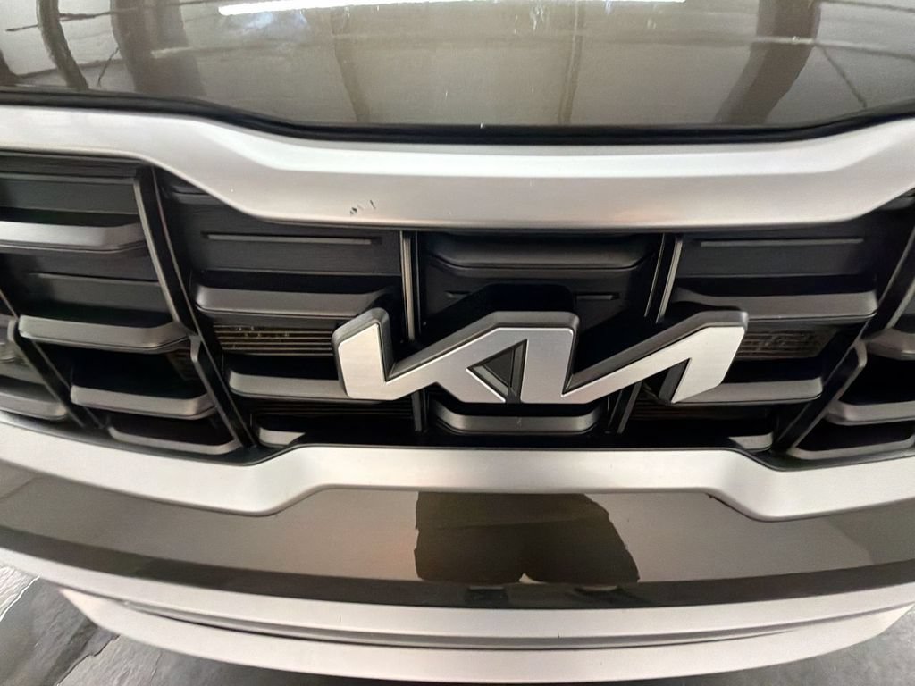 Used 2024 Kia Telluride S w/ S Sunroof Package FWD image 31