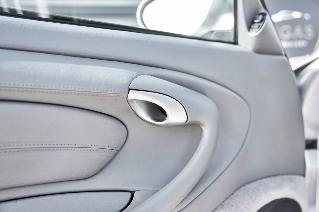 Used 2002 Porsche 911 Carrera image 32