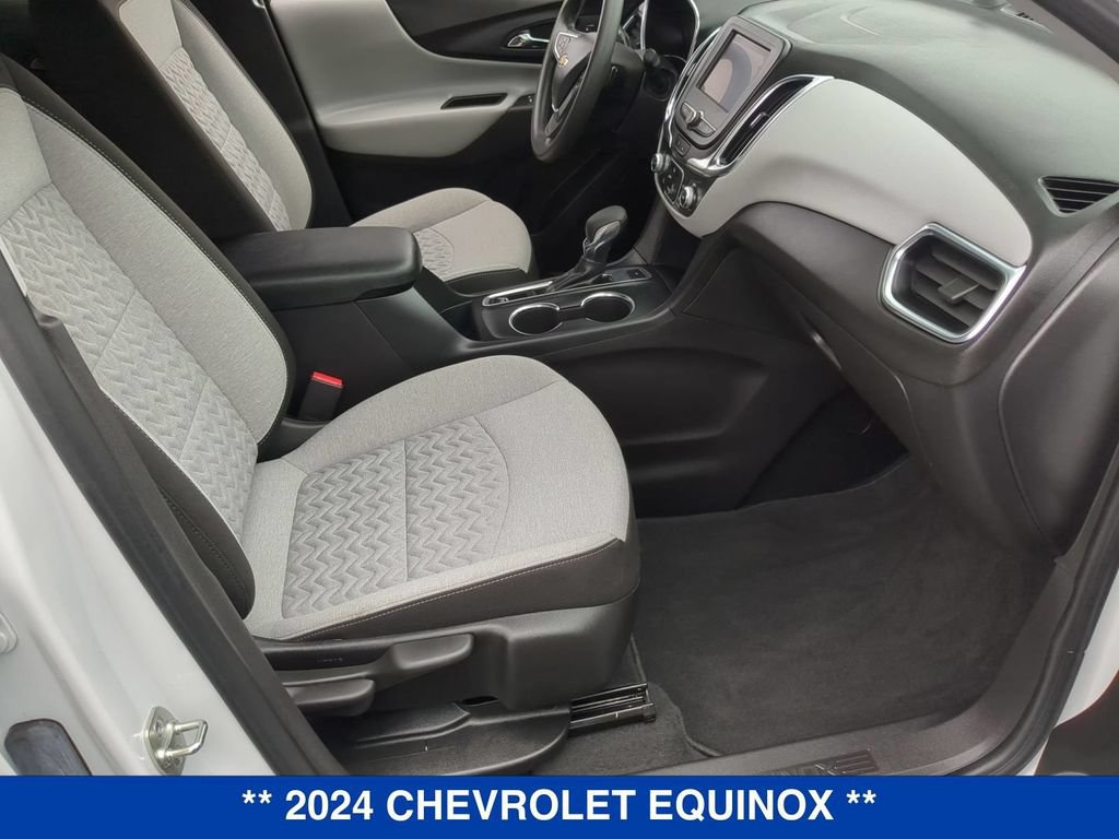 Used 2024 Chevrolet Equinox LS w/ LS Convenience Package AWD/4WD image 22