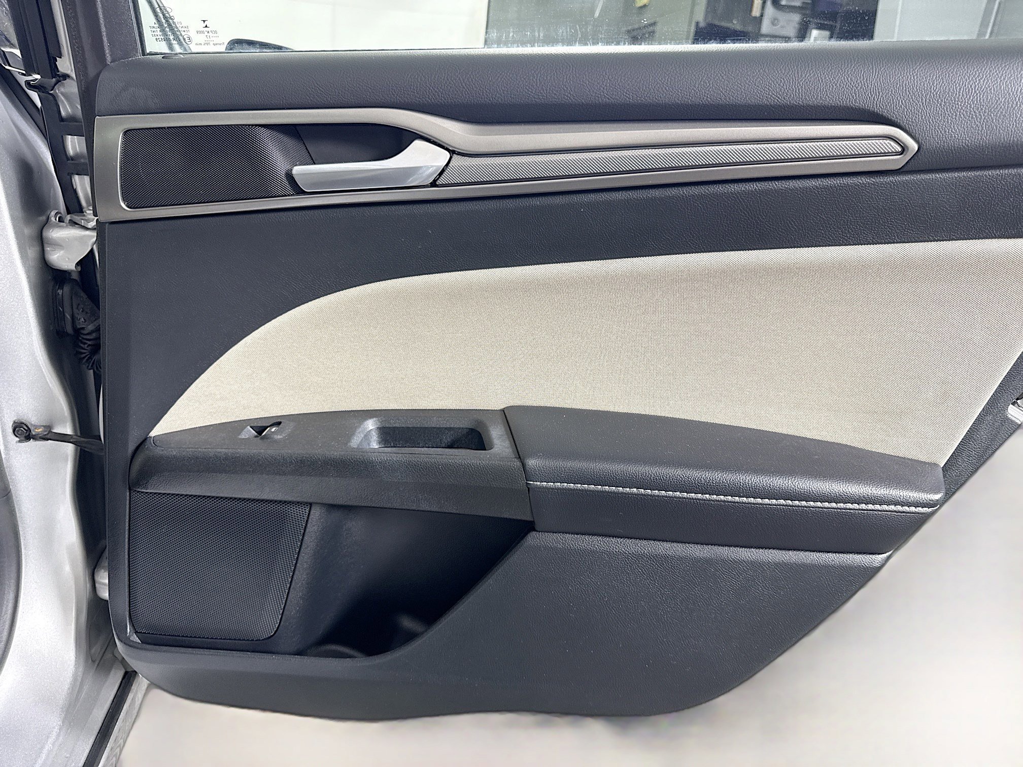 Used 2017 Ford Fusion S image 28