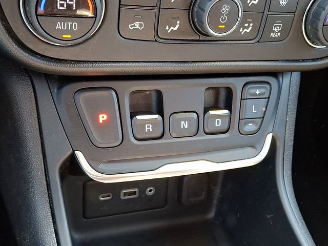 Used 2020 GMC Terrain SLE w/ Driver Convenience Package image 14