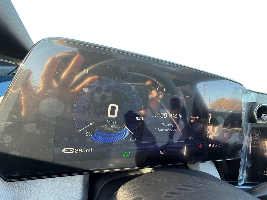 New 2026 Chevrolet Equinox EV LT image 13