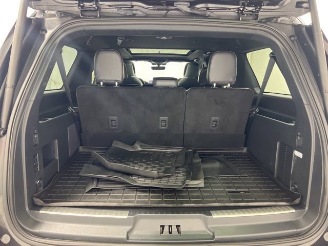 Certified 2023 Lincoln Navigator L Reserve AWD/4WD image 8