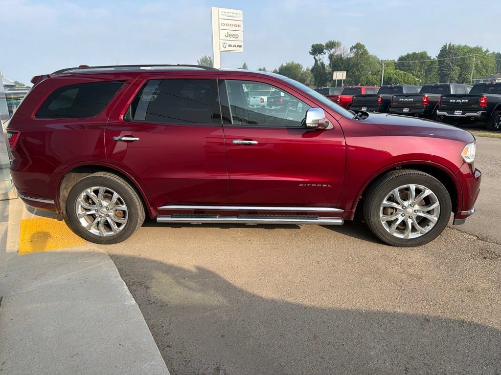 Used 2017 Dodge Durango Citadel w/ Technology Group AWD/4WD image 4