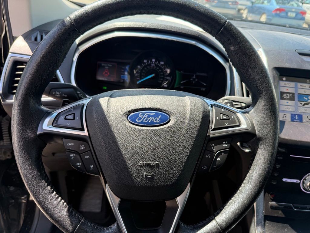 Used 2019 Ford Edge Titanium AWD/4WD image 8