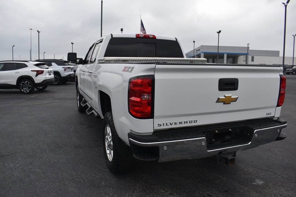 Used 2015 Chevrolet Silverado 2500 LTZ image 4