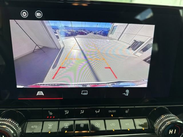 Used 2023 GMC Canyon AT4 image 22