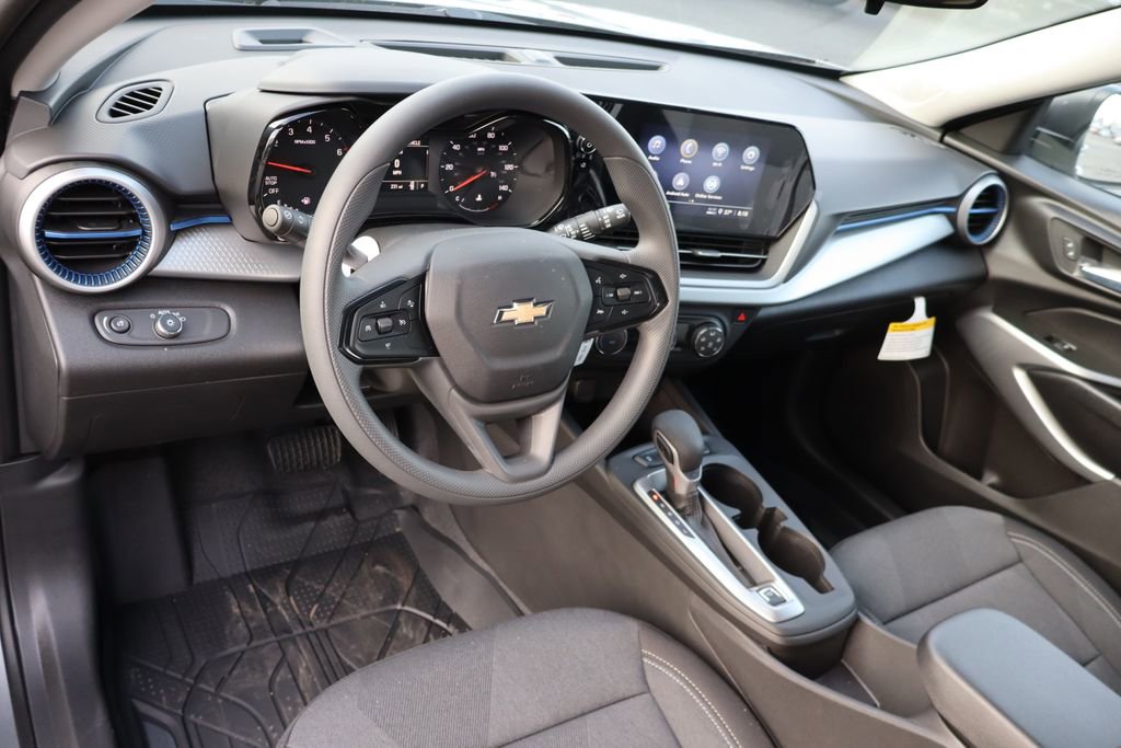 New 2026 Chevrolet Trax LS w/ Driver Confidence Package image 6