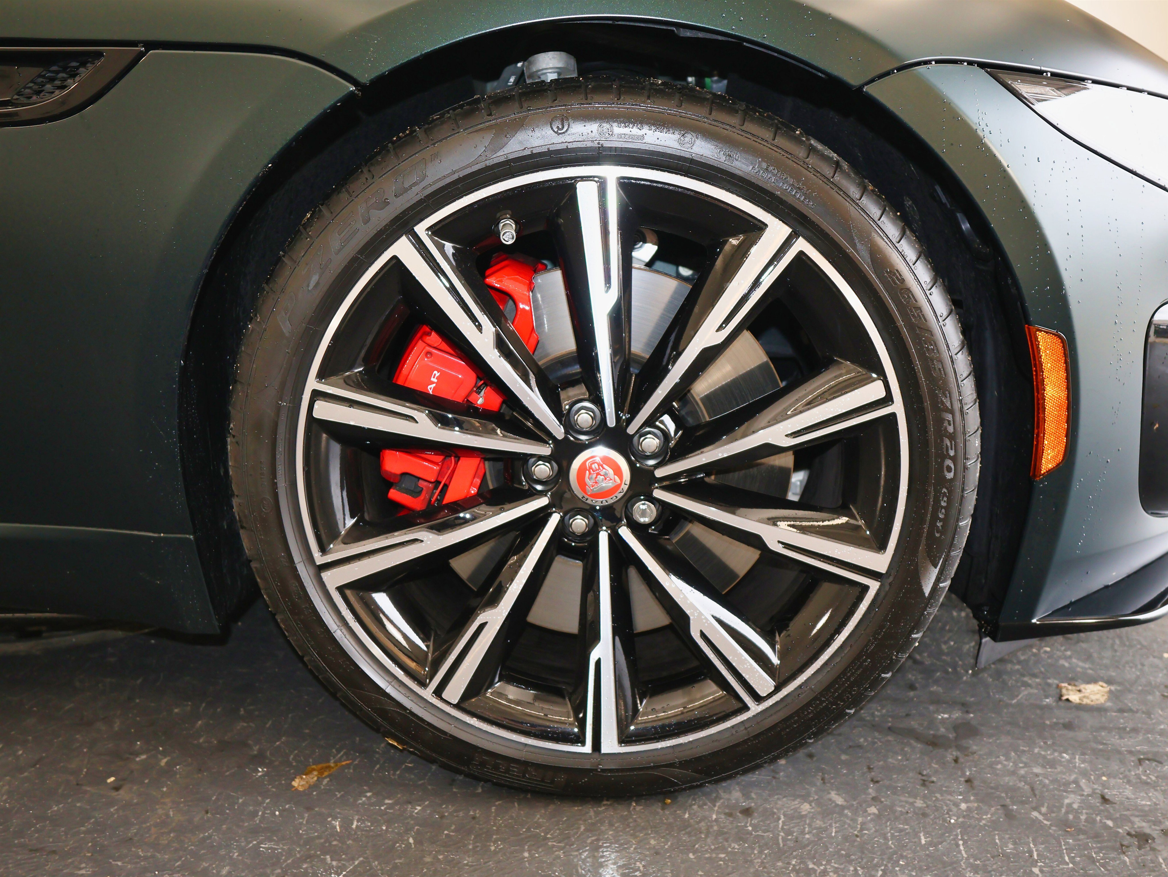 Used 2023 Jaguar F-TYPE R image 36