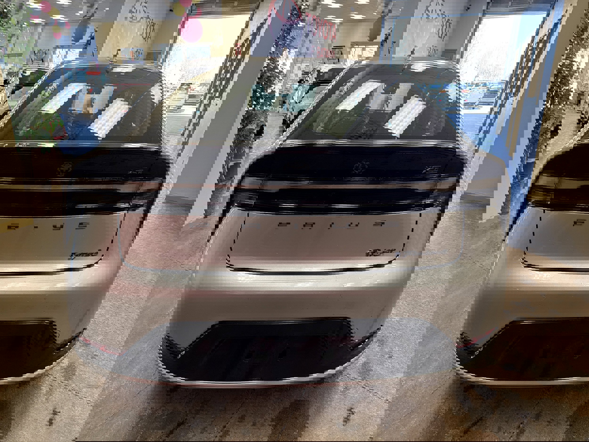 Used 2023 Toyota Prius Prime FWD image 8