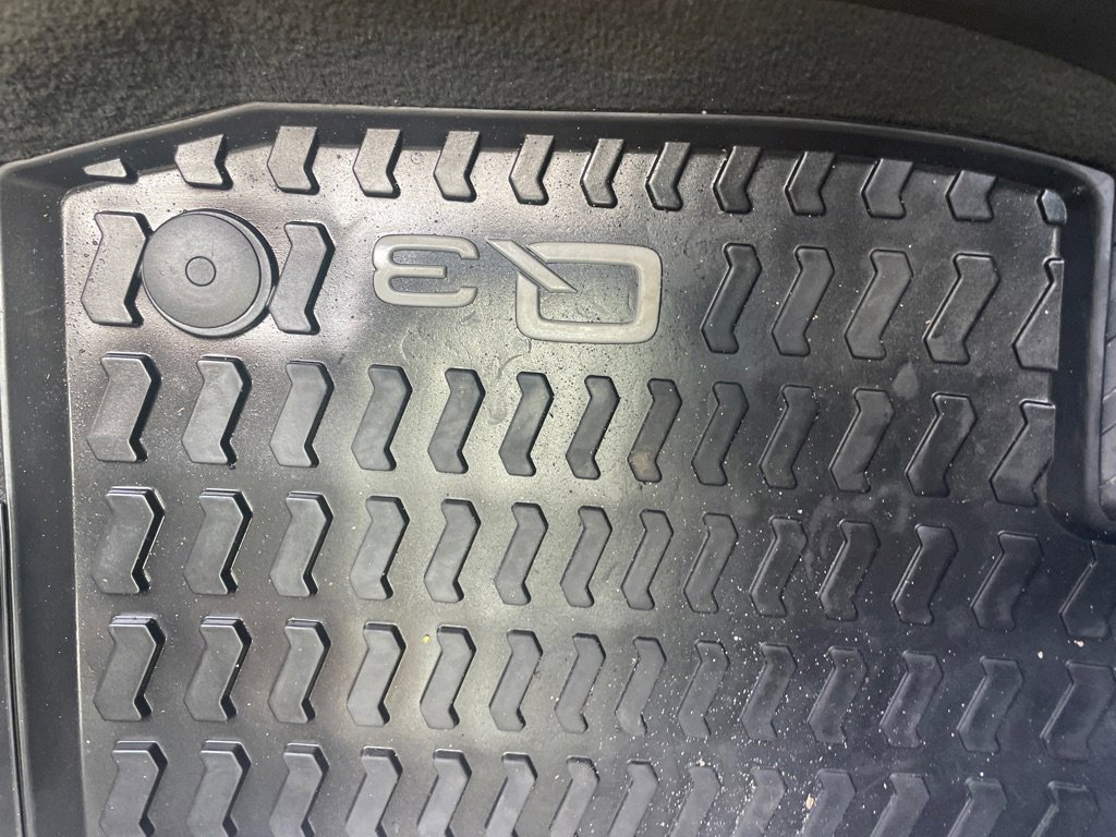 Used 2018 Audi Q3 2.0T Premium w/ Convenience Package image 19