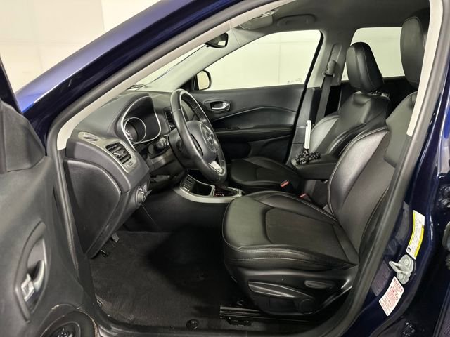 Used 2019 Jeep Compass Latitude image 11