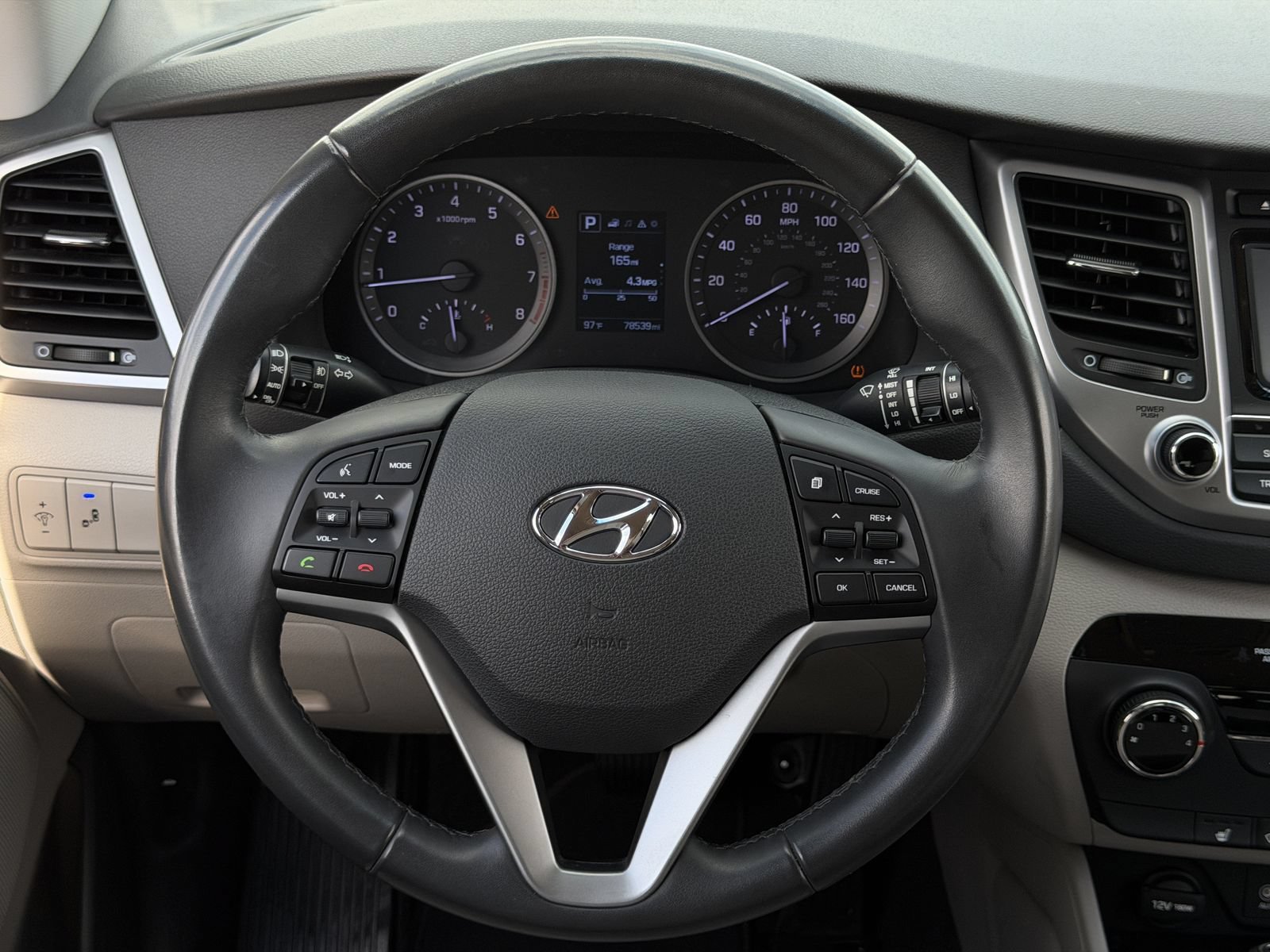 Used 2016 Hyundai Tucson Sport FWD image 14